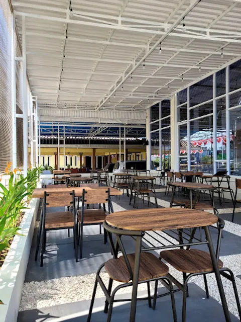 Dayana Coffee & Eatery