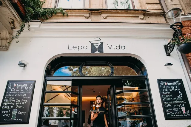 Lepa Vida bar