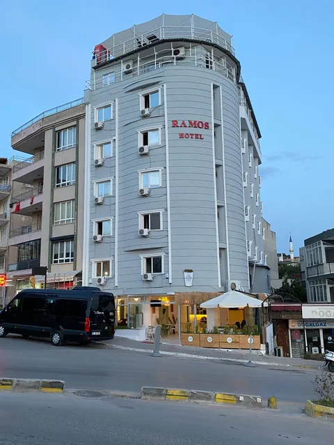 RAMOS HOTEL