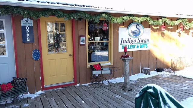 Indigo Swan Jewelry & Fine Art