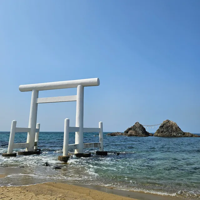 Sakurai Shrine Futamigaura Torii