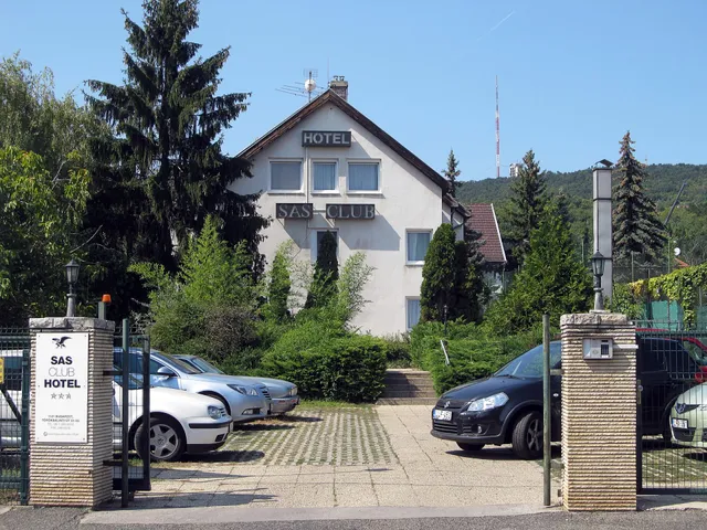SAS Club Hotel