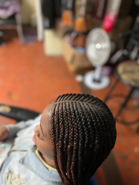 Maya African Hair Braiding