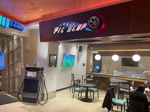 Grand River Deli & Burgers