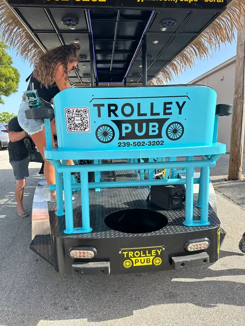 Trolley Pub Cape Coral