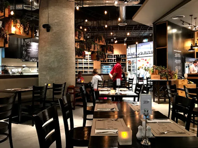 Wine Connection Central Festival Chiang Mai