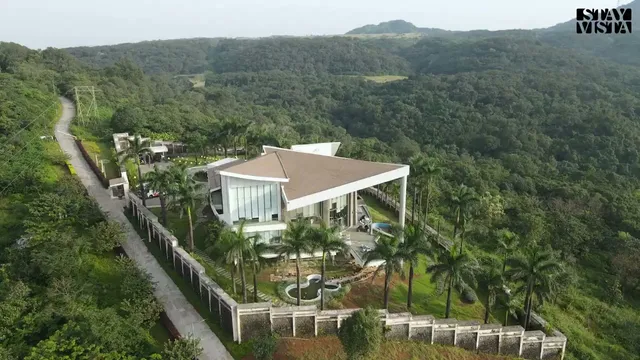 StayVista at Emerald Acres | Holiday Home with Swimming Pool in Lonavala