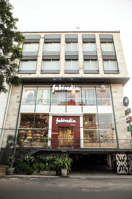 Pondy Heights - Suites and Studios