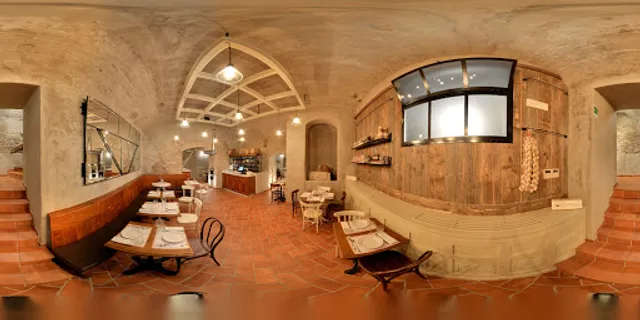 Su Ghetto Kosher Restaurant