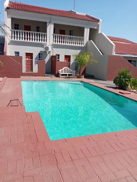 Flamboyant Guest Lodge