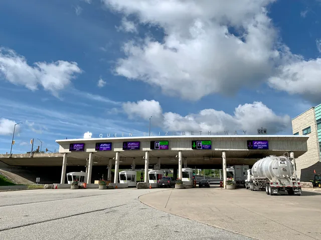 Peace Bridge Toll Plaza - Canada