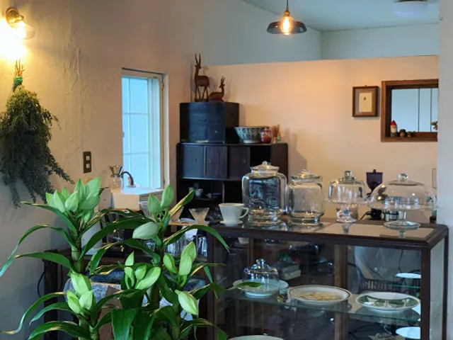 cafe & handcrafts アルゴンキン店