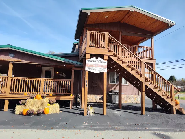 River View Kitchenettes