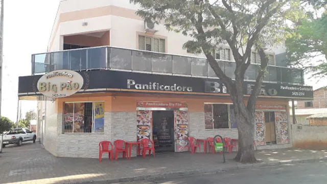 PANIFICADORA E CONFEITARIA BIG PÃO
