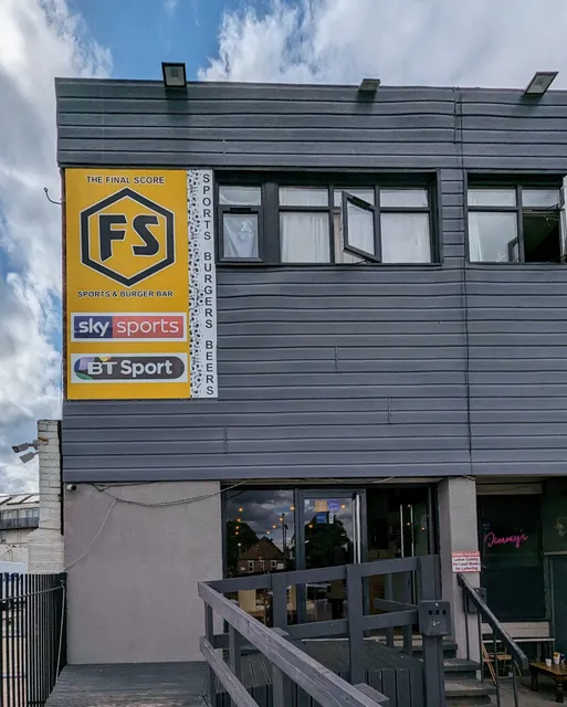 Final Score Sports & Burger Bar