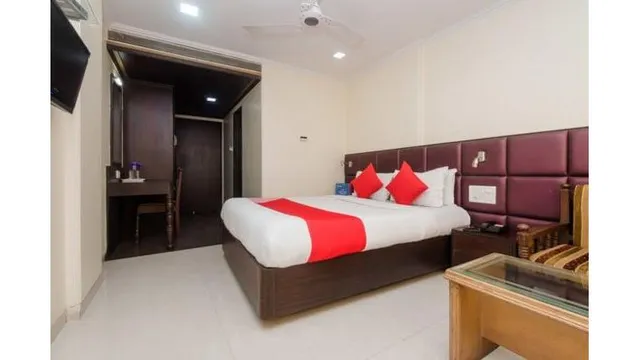 The OnTime Hotel | Mumbai