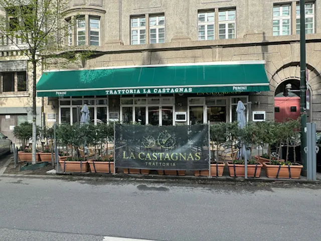 Trattoria La Castagnas - Italienisches Restaurant in Düsseldorf