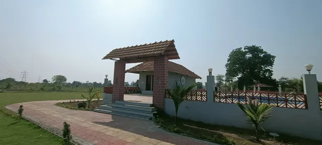 Manapure's Happy Fields