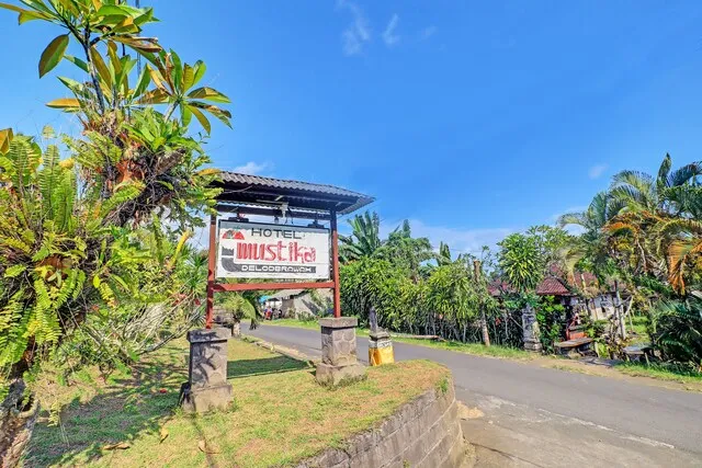 OYO 92401 Hotel Mustika