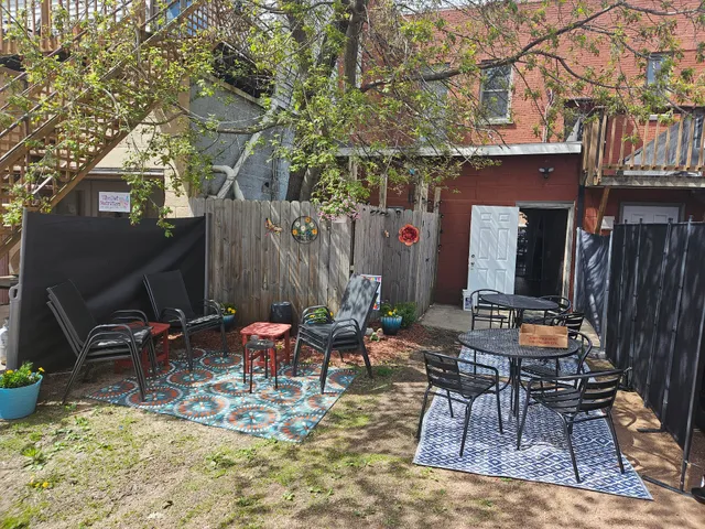 Sunset Hollow Wine Bistro & Gifts