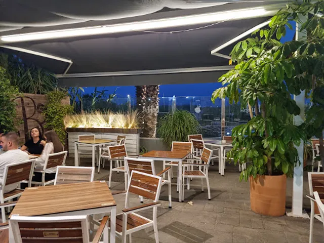 Bubba Restaurante Lounge Bar