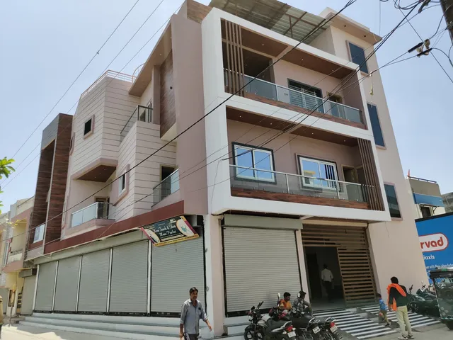 P Square Inn Home Stay