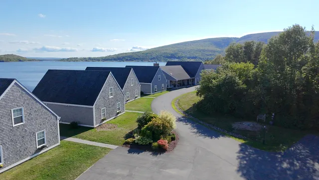 Keltic Quay Bayfront Lodge & Cottages
