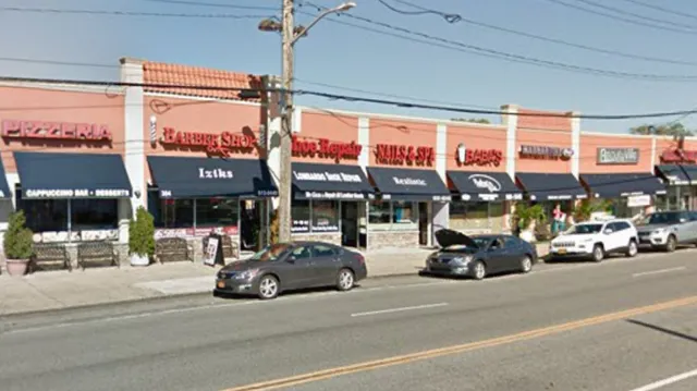 Woodbury Road Shoppes