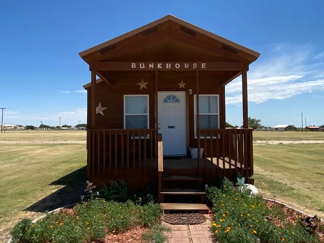 Silver Wind RV Park and Cabins