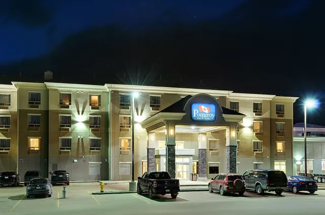 Pomeroy Inn & Suites Vermilion