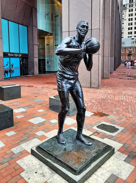 Bill Russell Statue