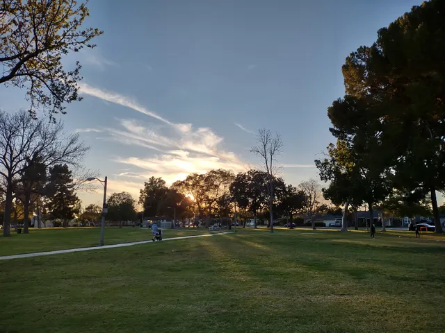 Bixby Knolls Park