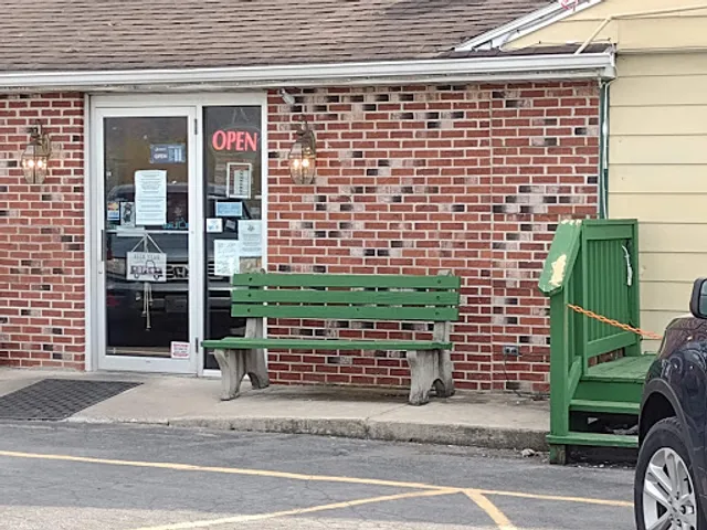 Maria & Sal's Pizzaria