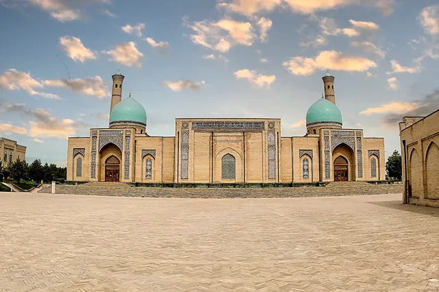 Khazrati Imam Mosque
