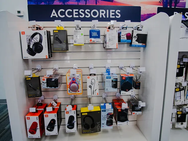 Authorized Retailer UScellular & T-Mobile