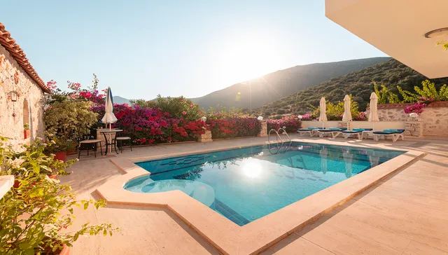 VILLA OHANA (4br/4ba with private pool and stunning view)