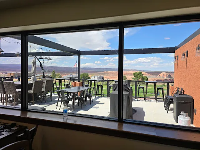 Mulligan's Pub & Patio