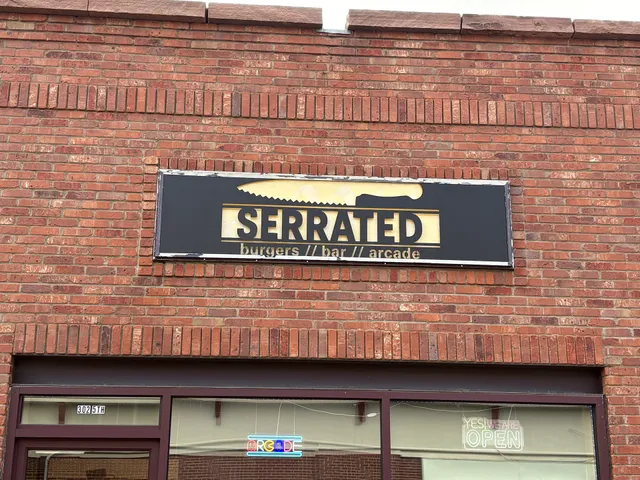 Serrated Burger Bar