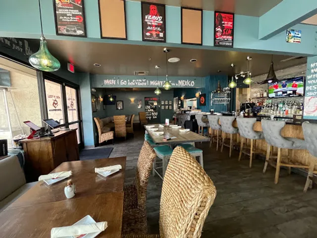 Wok 'N Roll Asian Fusion