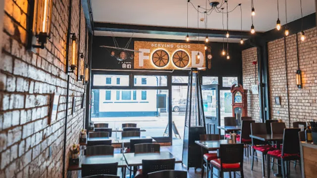 Cafe Clock Burgers - Burton on Trent