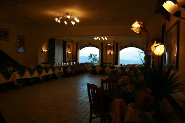 Hotel Ristorante Pizzeria Il Casale di D'avalos