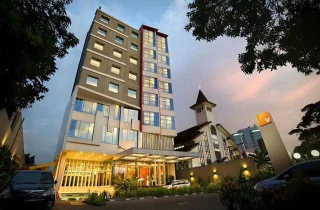 V Hotel Tebet Jakarta