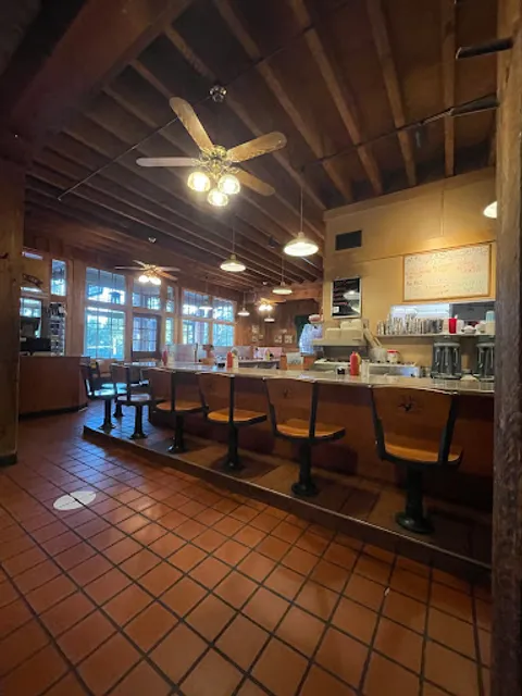 Huckleberry Inn Restaurant