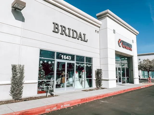 GARNET + grace Bridal Boutique