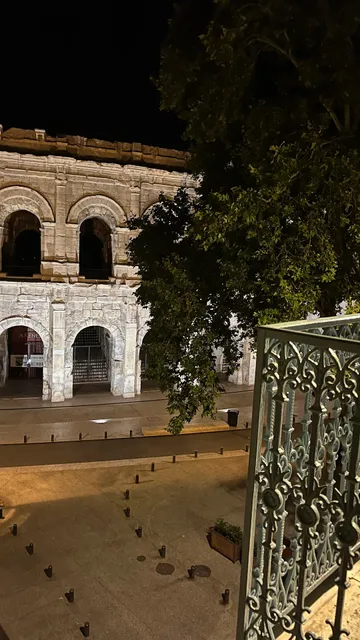 One night in Nîmes