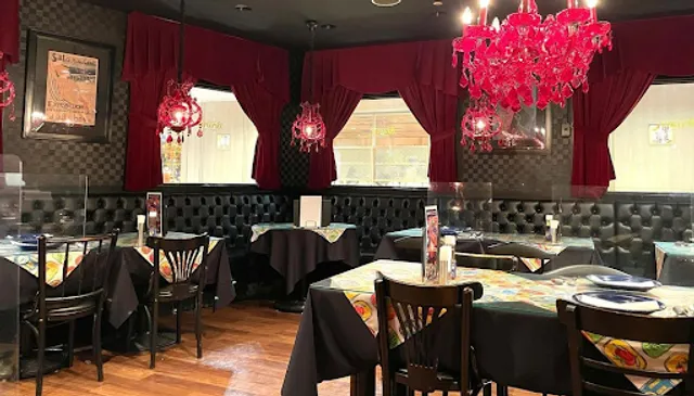 Curry Restaurant Bruno HEPnavio