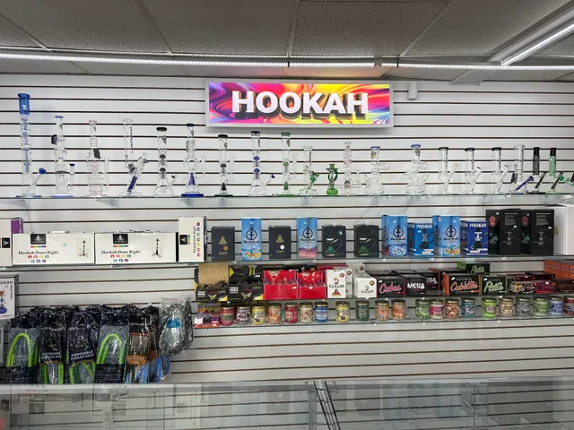 Downtown vape & smoke & drinks Winchester TN