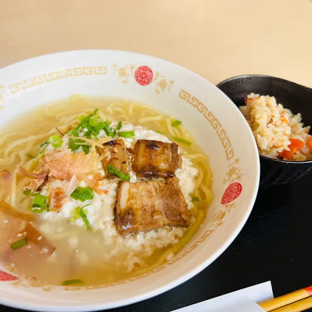 沖縄そば エビィ