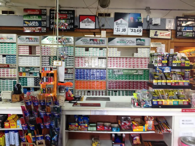 JB Hawks Discount Tobacco and Vape