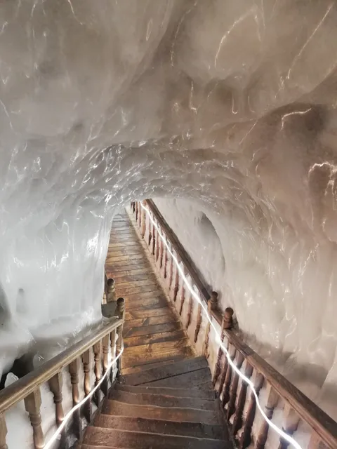 万年冰洞
